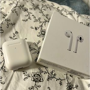 Apple AirPods 1st gen